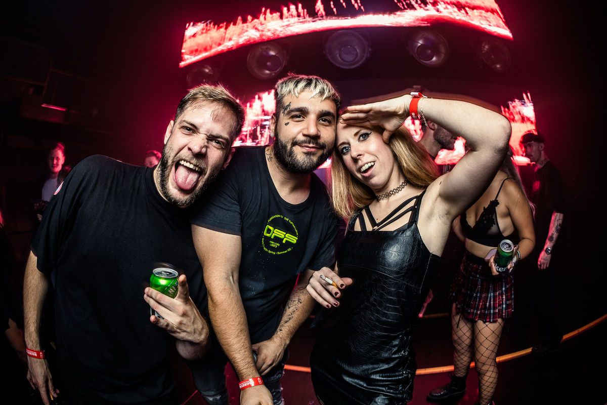 Loading... just a sec